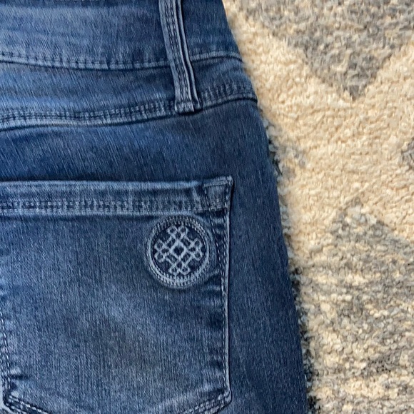 *Laurie Felt | Silky Denim | Center Seam Ankle Skinny Jeans - Picture 6 of 8